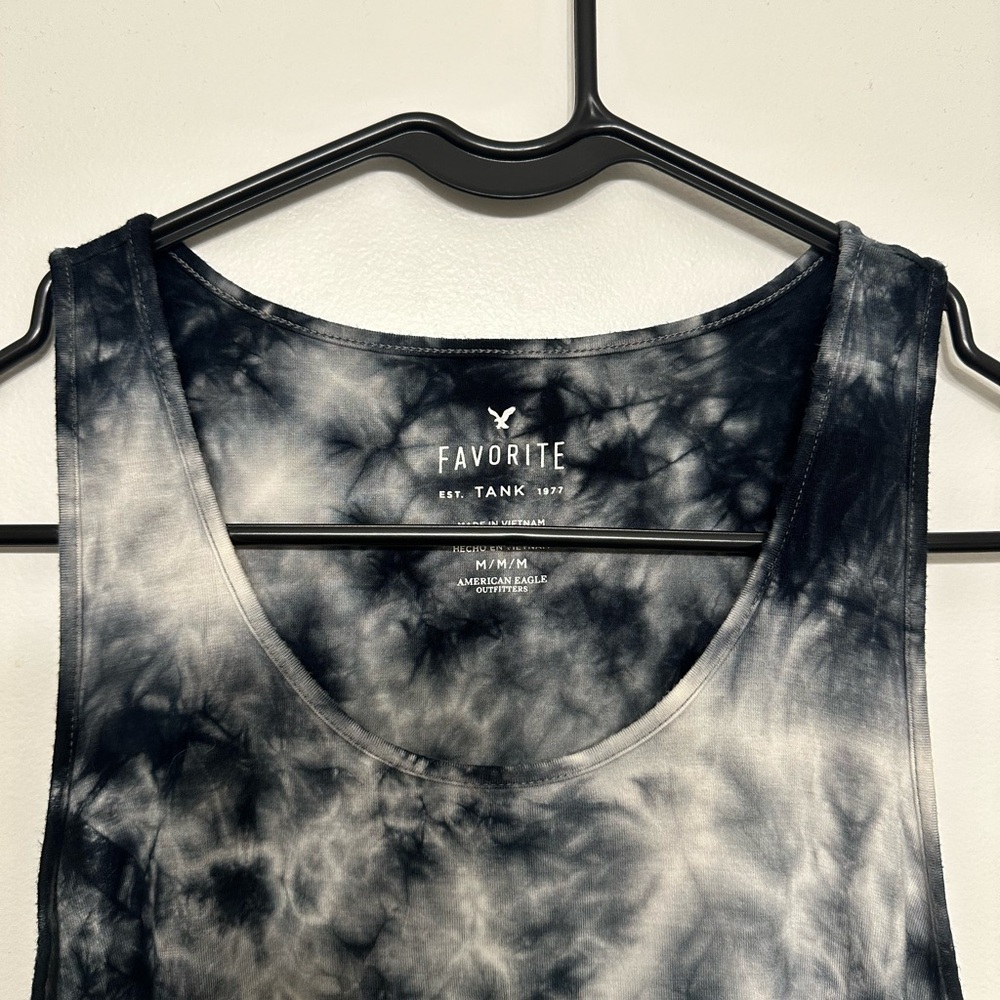 American Eagle Women’s Black & White Tie-Dye Tank Top - Picture 2 of 2